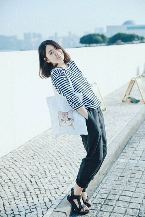 尼克斯压哨战胜快船，季后赛首轮中布伦森贡献关键助攻，尼克斯击败快船