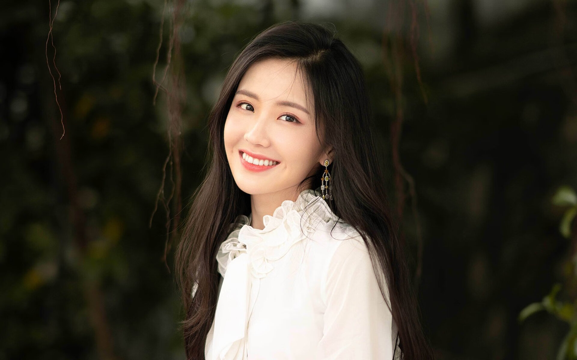 尤文图斯冲击欧冠淘汰赛，尤文图斯去年欧冠被逆转