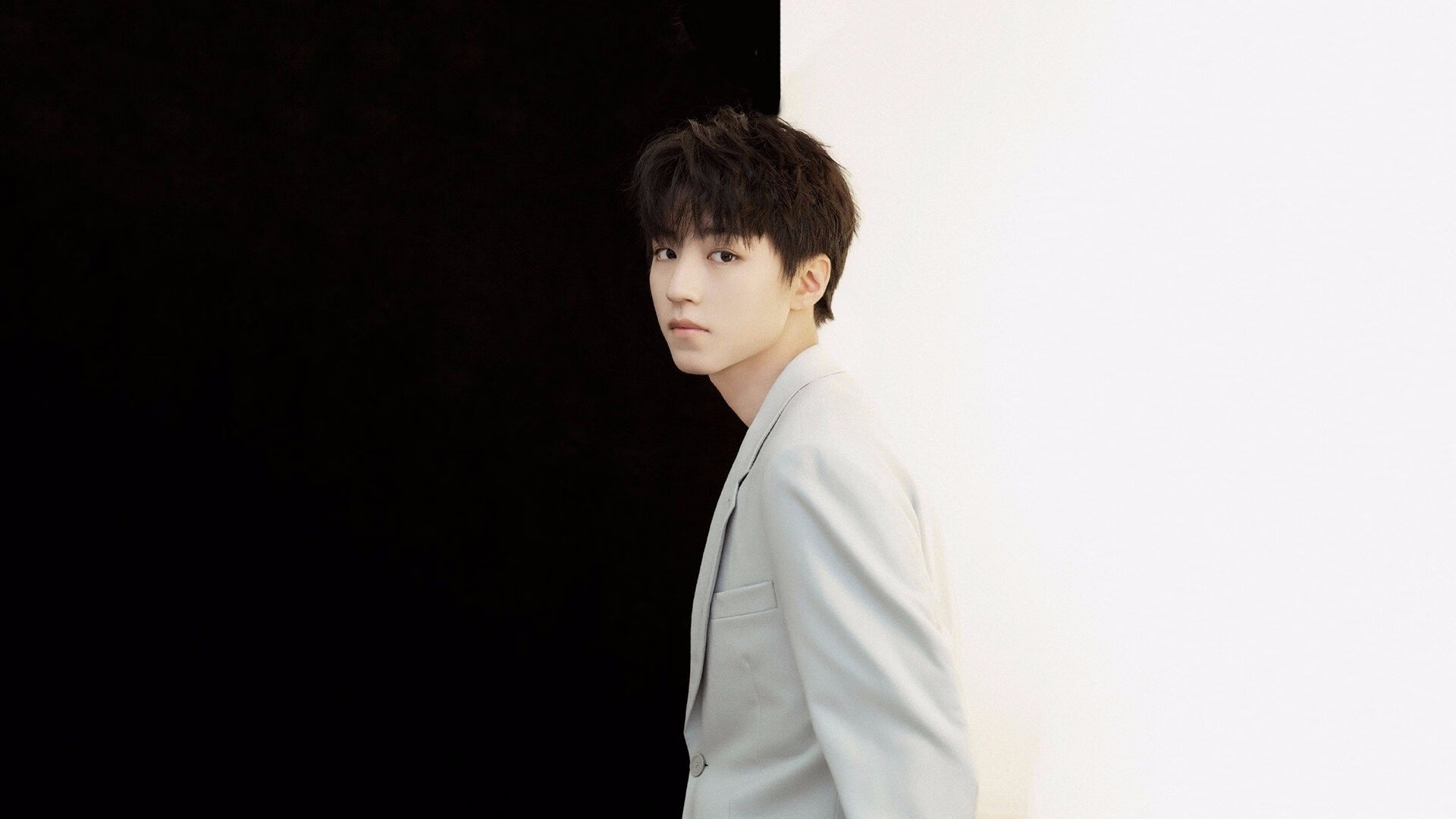 爱游戏-国家队战术调整频率过高影响执行